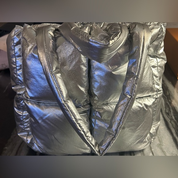 Off-white silver puffer bag - Picture 2 of 8